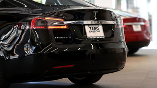Investigadores descubren cómo hackear las cerraduras de un Tesla en menos de dos segundos<em></em>